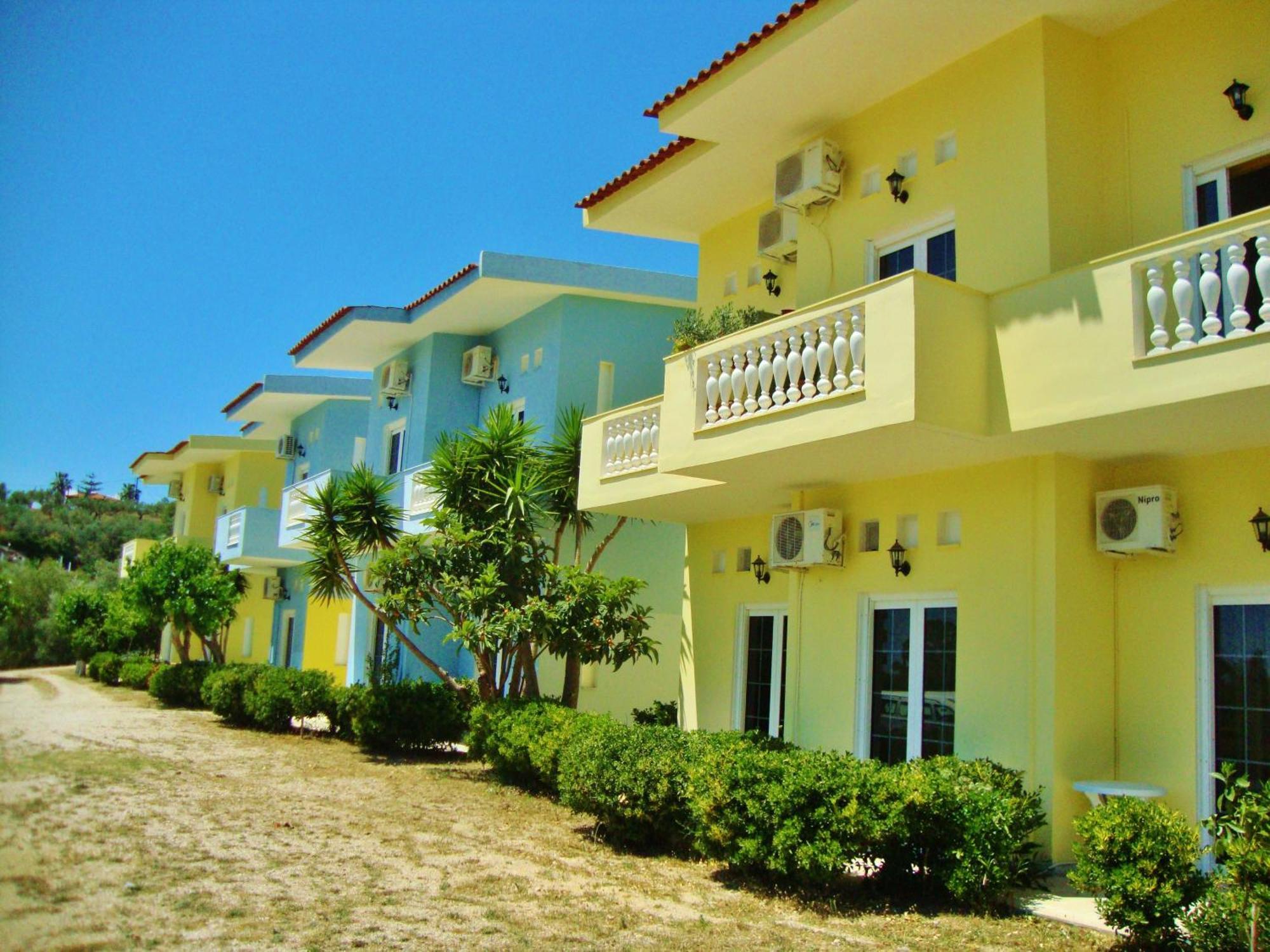 Meraki Apartments And Studios Tolo Exterior photo
